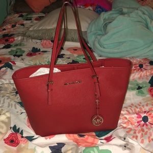 Michael Kors Jet Set Small Tote